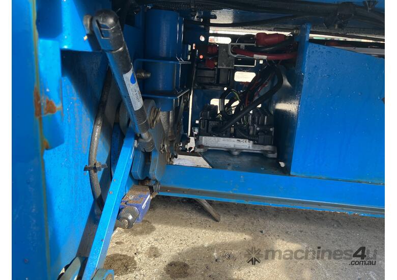 caption 2017 Genie GS 1932 Scissor Lift (Electric)