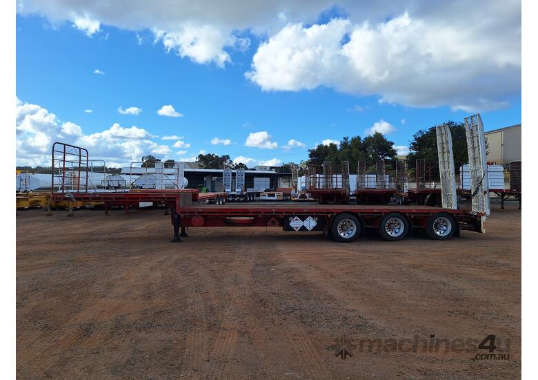 caption 2006 OPhee Tri Axle Semi Trailer Tri Axle Drop Deck Trailer