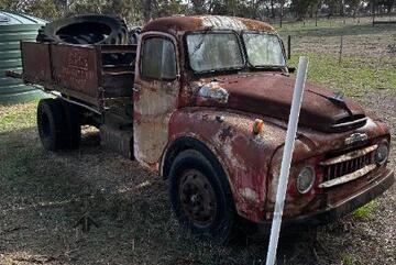 1960 AUSTIN TIPPER TRUCK