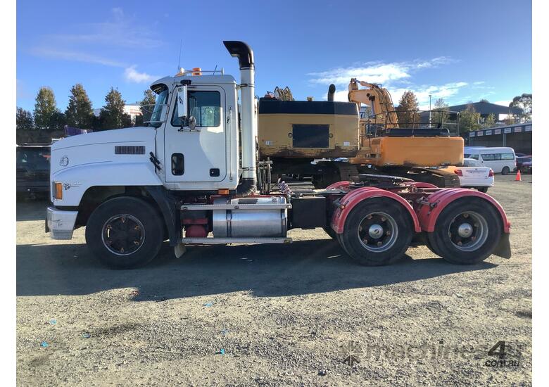 caption 1998 Mack CH Prime Mover Single Cab