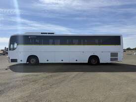 2001 VOLVO B7R COACH - picture2' - Click to enlarge