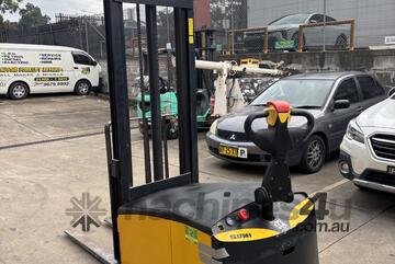 Counterbalance Walk Behind Stacker Forklift