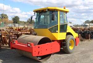 Dynapac 2005   CA152D