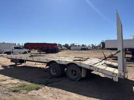 1999 Beaver Tail Trailer Dual Axle - picture1' - Click to enlarge