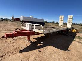 1999 Beaver Tail Trailer Dual Axle - picture2' - Click to enlarge