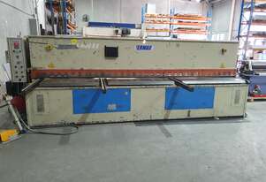 ERMAKSAN 6MM CAPACITY | 4M LENGTH | HYDRAULIC | PNEUMATIC REAR SUPPORTS | SWING BEAM | GUILLOTINE