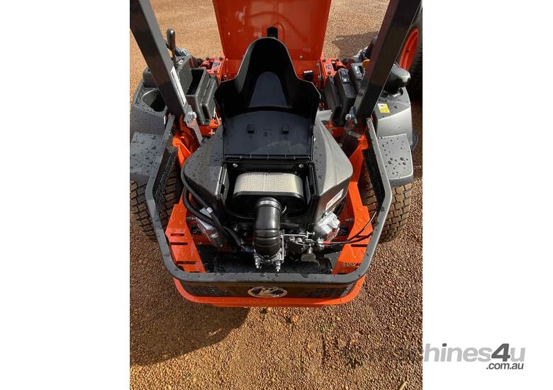 Kubota Zero Turn Mower With 42 Inch Cutting deck