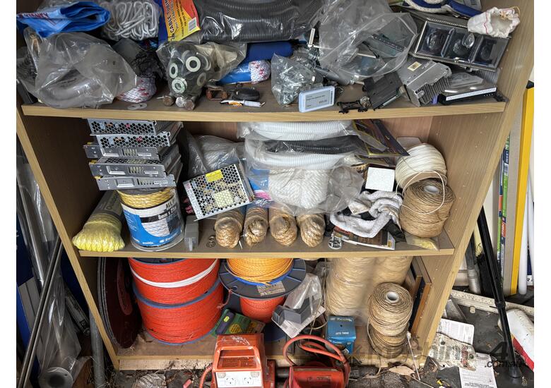 caption 1 X General Goods Shelves & Contents