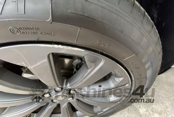 2017 Land Rover Range Rover Velar D240 R-Dynamic SE Wagon T/Diesel (Auto) 2017 Land Rover Range Rover Velar D240 R-Dynamic SE Wagon T/Diesel (Auto)