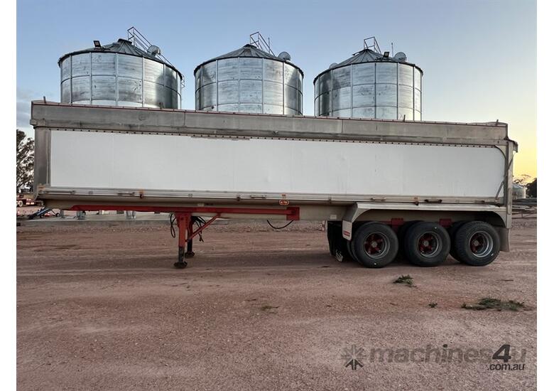 caption 1998 LUSTY EMS 34' TIPPER