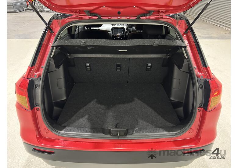 caption 2017 Suzuki Vitara RT-S Petrol Wagon (Ex-Lease)