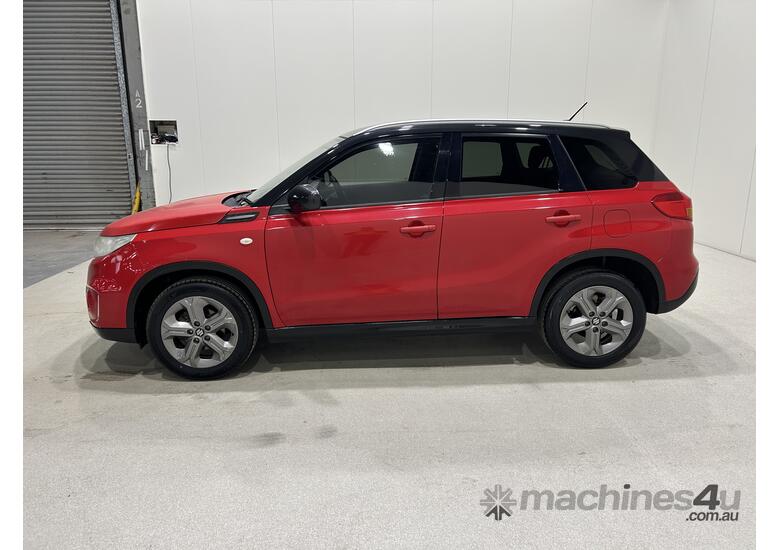 caption 2017 Suzuki Vitara RT-S Petrol Wagon (Ex-Lease)