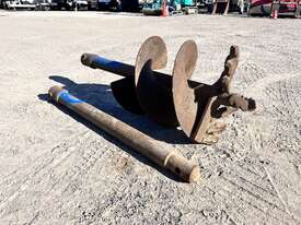Auger and Extension Attachments (Unreserved) - picture0' - Click to enlarge