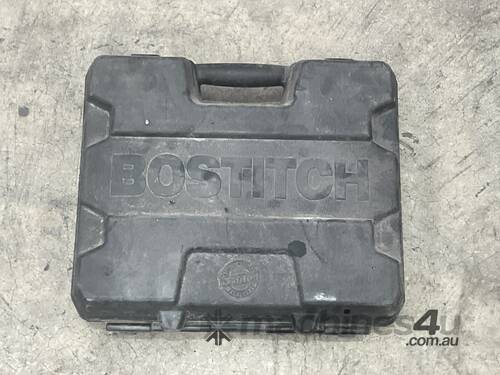 caption Bostitch N62FN Magnesium Pneumatic Angled Finish Nailer