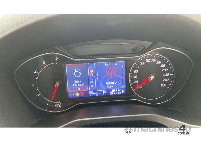 caption 2010 Ford Mondeo Titanium Hatch T/Diesel (Auto)