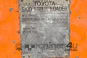 Toyota 2-SDK8 Wheeled Skid Steer