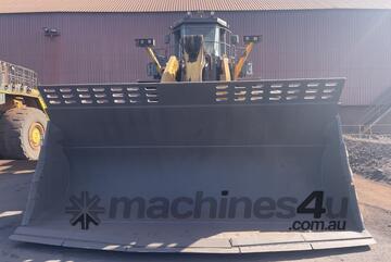 Komatsu WA900-3 Articulated Loader Komatsu WA900-3 Articulated Loader