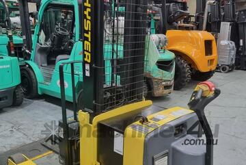Hyster W30ZA2 Electric Walkie Stacker Only 579 Hours