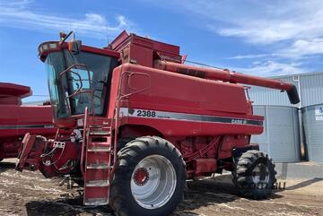 1998 Case IH 2388 with 2 x 30ft Fronts