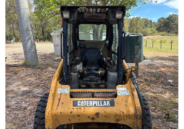 2011 Caterpillar 216B3 Wheeled Skid Steer