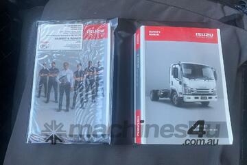 2022 Isuzu NNR 45-150 Table Top Beaver Tail