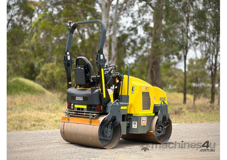 Wacker Neuson RD27-120 Vibrating Roller Roller/Compacting