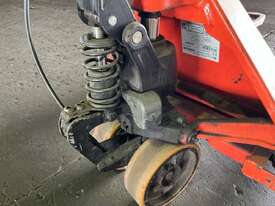 12/2021, Toyota, LHM230, Manual Pallet Jack - picture2' - Click to enlarge