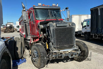 Kenworth 2015   T409SAR Tipper