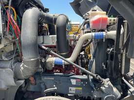 2019 Mack Superliner Prime Mover Sleeper Cab - picture2' - Click to enlarge