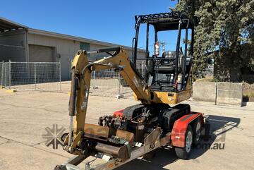2018 CAT 301.4C & Dual Axle Plant Trailer (Ex Coates Hire)