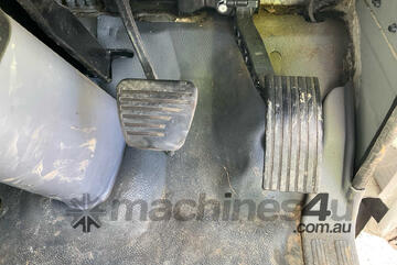 2016 Mitsubishi Canter 7/800 Cab Chassis