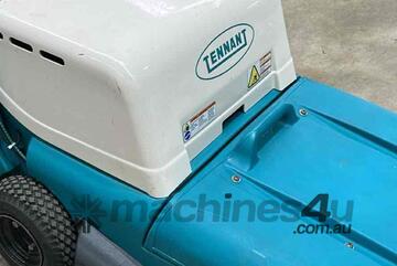 Tennant 3640 Walk-Behind Sweeper