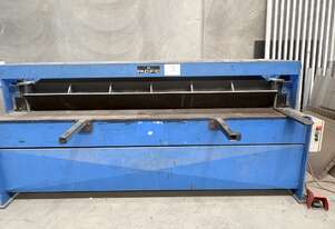 Large Pacific Guillotine - Coolum Beach