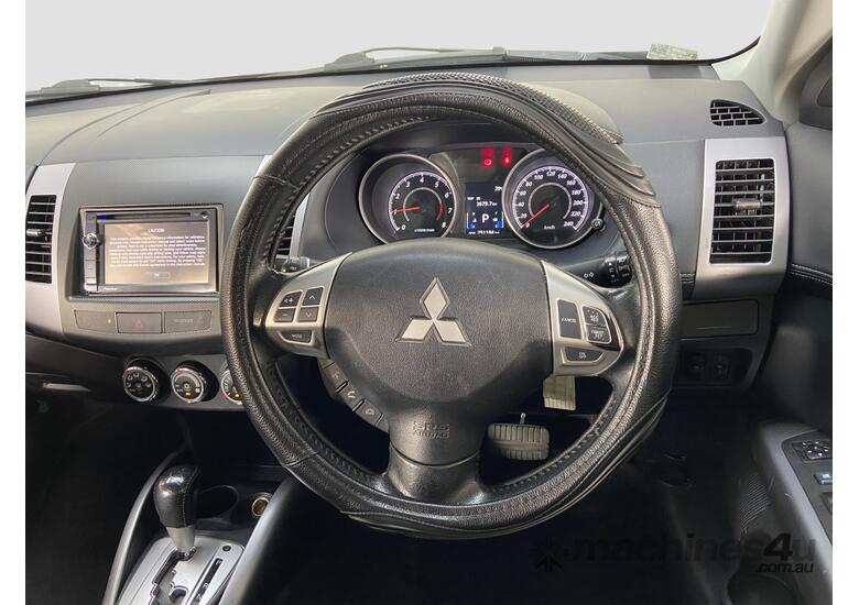 2012 Mitsubishi Outlander LS FWD SUV Petrol (Auto)