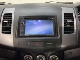 2012 Mitsubishi Outlander LS FWD SUV Petrol (Auto) - picture0' - Click to enlarge