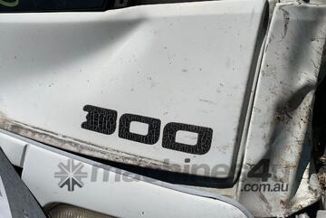 2008 Hino 300 616 Curtainsider