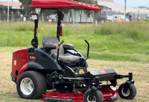 Toro Groundsmaster 7210 Zero Turn Lawn Equipment