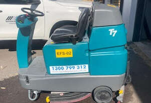 Tennant   Scrubber-Like New