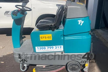 Tennant   Scrubber-Like New