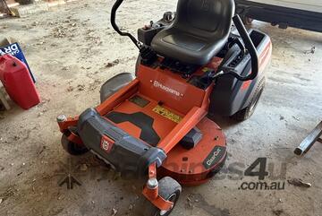 HUSQVARNA Z242E ZERO TURN MOWER