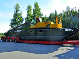 REMU Big Float - Amphibious Excavator - picture0' - Click to enlarge