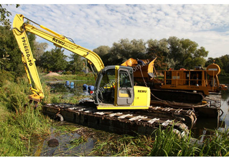 New remu BIG FLOAT 720 Tonne Excavator in WILLAWONG, QLD