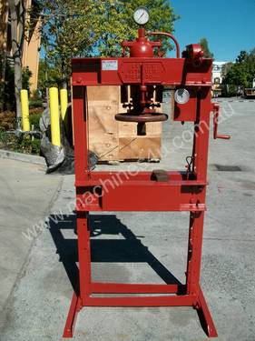 Servex 30 Ton Hydraulic Press