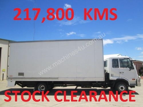 UD MK245 Furniture Body Truck