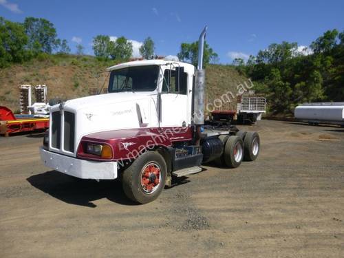 Kenworth T400 Primemover Truck