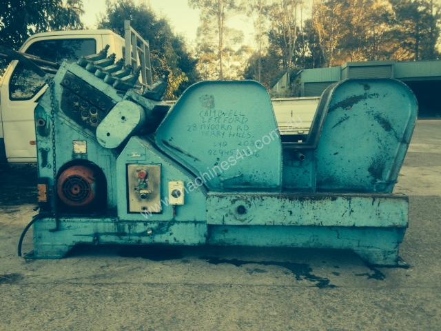 caption Automatic Decoiler - straightener up to 450mm wide