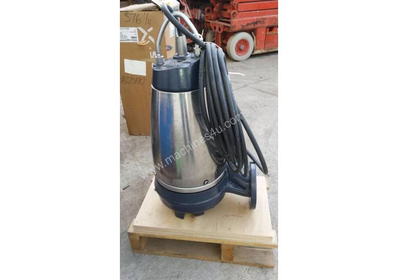 SUBMERSIBLE SUMP PUMP