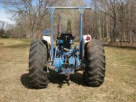 Ford 5000 2WD Tractor - picture2' - Click to enlarge