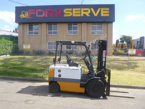 3 Tonne TCM Electric Container Mast Forklift - New Paint, Battery with 12 Months Warranty!