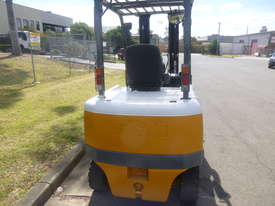 3 Tonne TCM Electric Container Mast Forklift - New Paint, Battery with 12 Months Warranty! - picture2' - Click to enlarge